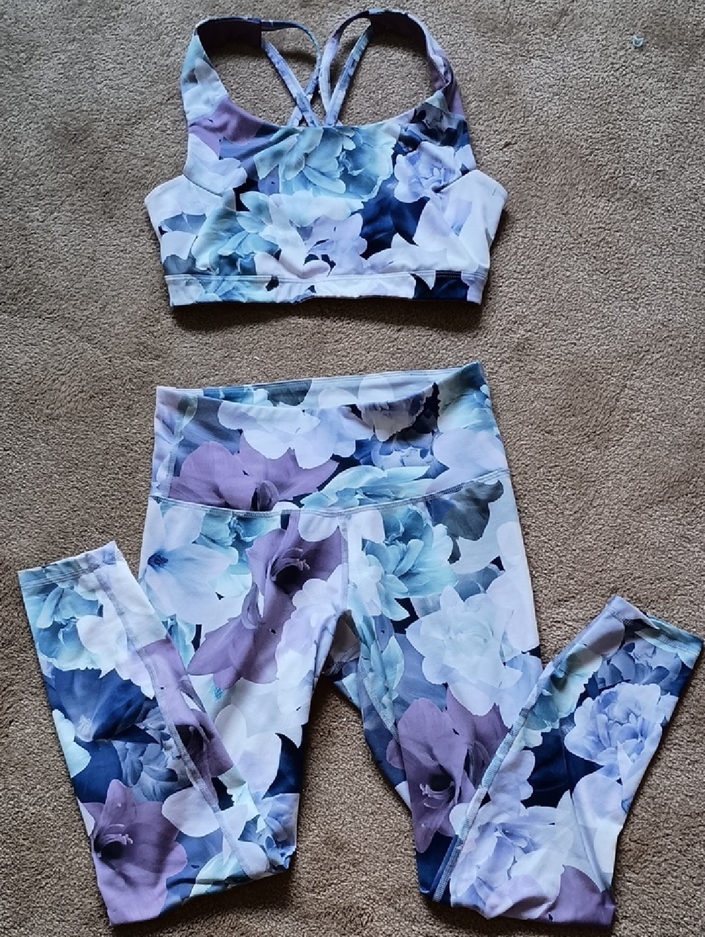 Old Navy Elevate Go Dry Workout Set